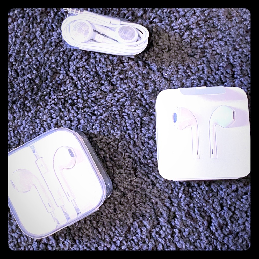Apple Ear buds